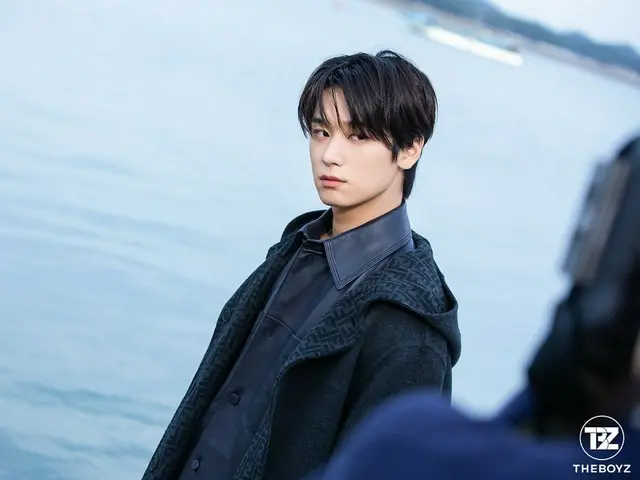 "THE BOYZ" Juyeon tung ảnh hậu trường cực khủng... Ánh nhìn như xuyên thấu trái tim