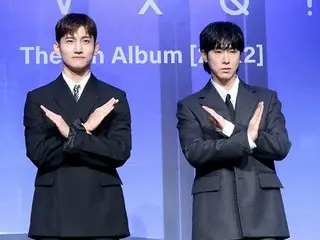 [Ảnh] "TVXQ" YunHo và Changmin tổ chức họp báo kỷ niệm 20 năm phát hành album kỷ niệm 20 năm "20&2"