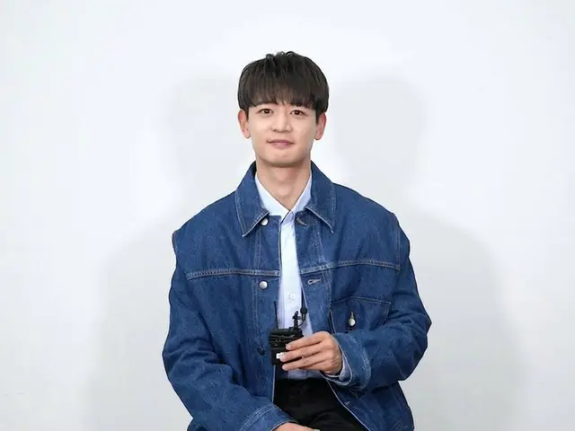 "SHINee" Minho phát hành ca khúc mới "Stay for a night" và gửi lời nhắn bằng tiếng Nhật tới người hâm mộ Nhật Bản (có video)