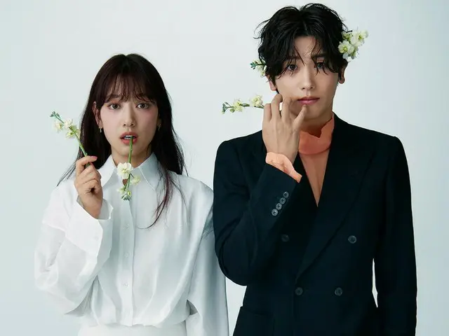 Buổi chụp hình và phỏng vấn của cặp đôi "Doctor Slump" của Park Sin Hye và Park Hyung Sik được công bố ... Phản ứng hóa học giữa hai người này đóng chung với nhau lần đầu tiên sau 11 năm là gì?