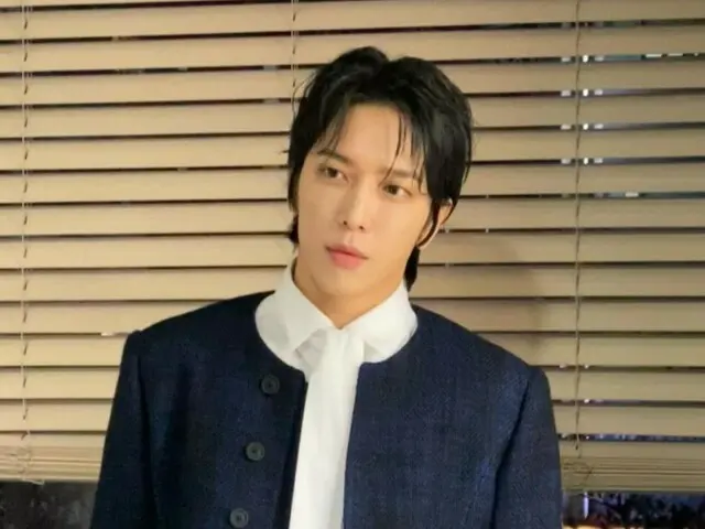 ``CNBLUE'' Jung Yong Hwa đẹp như hoàng tử