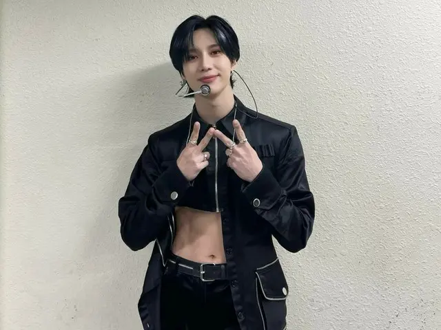 SHINee Taemin đang tổ chức solo concert kéo dài 3 ngày tại Nippon Budokan... Xin chào người hâm mộ sau ngày đầu tiên và ngày thứ hai