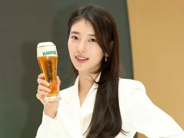 [Ảnh] Suzy, vẻ đẹp rạng ngời với bia trên tay