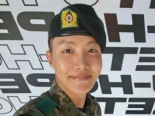 “BTS” J-HOPE đến thăm cửa hàng bật lên mặc đồng phục quân đội của anh ấy… “Cảm ơn bạn đã đến!”