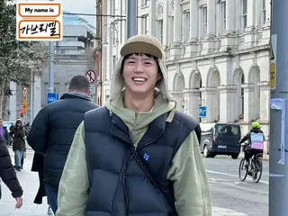 Nam diễn viên Park BoGum tung ảnh tĩnh trong chương trình tạp kỹ mới của PD Kim Tae Ho...Anh ấy sưởi ấm với nụ cười rạng rỡ