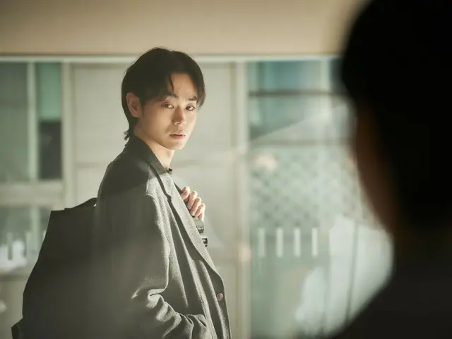 Masaki Suda chia sẻ suy nghĩ của mình khi xuất hiện trong loạt phim Netflix "Parasyte -The Grey-"......"Đây có phải là cách làm nên những bộ phim truyền hình Hàn Quốc được yêu thích hiện nay?"