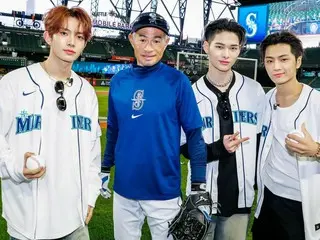 "ENHYPEN" Niki, Heeseung và Jay tham gia buổi lễ chào hàng đầu tiên của Mariners...Ảnh chụp cùng Ichiro trở thành chủ đề nóng