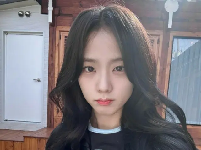 Visual của "BLACKPINK" Jisoo thật không thể tin được... "Dễ thương và có phong cách tuyệt vời"