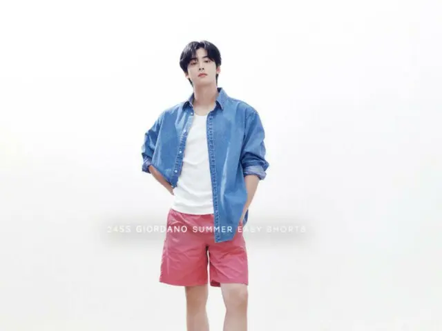 Cha Eun Woo của ASTRO mặc đồ màu xanh và hồng rất gọn gàng...Tôi ngạc nhiên trước phong cách của anh ấy