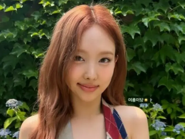 Vẻ đẹp mang đến mùa hè của "TWICE" Nayeon... "Mùa hè rồi"