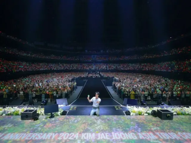 J-JUN tung ra những đoạn cắt cảnh hậu trường của buổi biểu diễn ở Yokohama... "Hai ngày đó thật vui vẻ. Vườn hoa lúc nào cũng vậy."