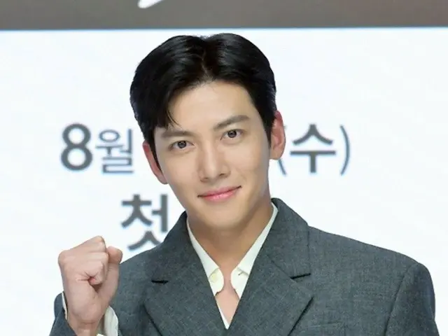 Ji Chang Wook trở thành nhân vật chính trong MV album mới của Lee Jok... Truyền tải cảm xúc mùa thu