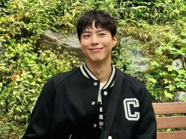 Visual của Park BoGum còn hơn cả hàng xa xỉ... Nụ cười làm rung động trái tim phái nữ