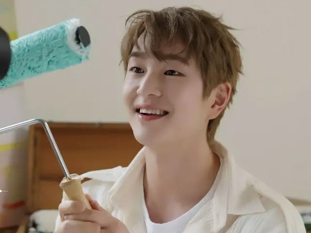 "SHINee" Onew tiết lộ cảnh quay Season's Greetings (có video)