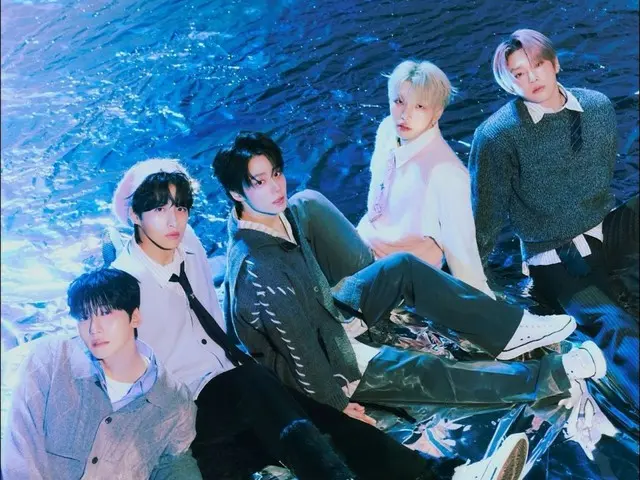 "ONEUS" tung ảnh concept cho ca khúc mới "Rupert's Tears"...5 nét quyến rũ của 5 người