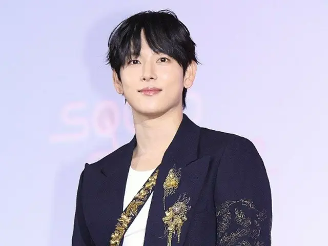 Lim Siwan tham gia chương trình tạp kỹ mới "GD and Friends" tiếp nối Jung HaeIn...Mong chờ sự ăn ý giữa những người cùng tuổi sinh năm 1988