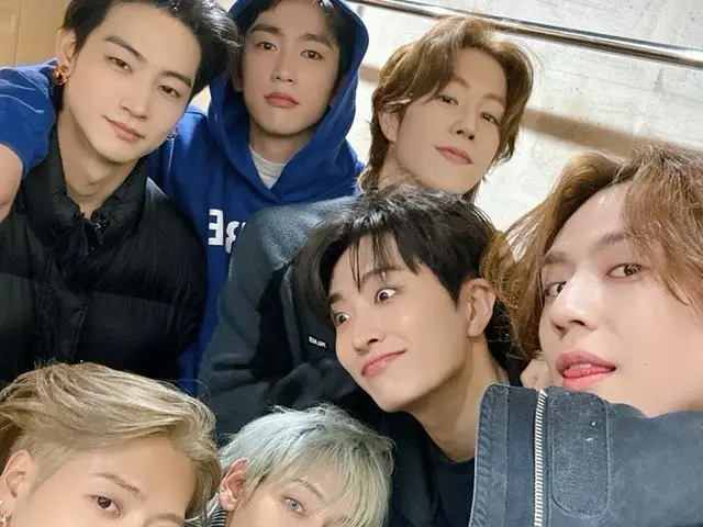 "GOT7" gửi lời chào trên SNS chính thức mà họ sử dụng khi còn ở YG... Người hâm mộ vui mừng với bài đăng đầu tiên sau 3 năm