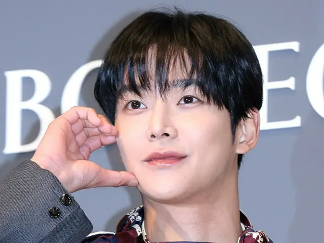 [Ảnh] Diễn viên Ro Woon (SF9) và Joo Ji Hoon tham dự sự kiện photocall xem trước triển lãm cá nhân của Pierre Huyghe