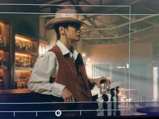 Seo In Guk trở thành chủ đề nóng sau khi hóa trang thành chàng "cao bồi" sành điệu