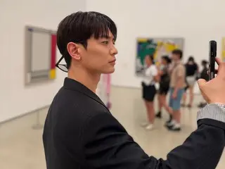 Minho của SHINee bước vào thế giới nghệ thuật ở Los Angeles... "Khoảnh khắc lặng lẽ và cảm động"