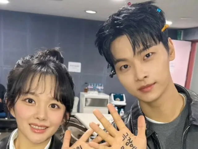 N và Jeong Ji So của VIXX xuất hiện trên Inkigayo... để biểu diễn ca khúc nhạc phim "Taiyou no Uta"