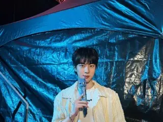 JIN của BTS gửi lời yêu thương chân thành đến người hâm mộ, "Em yêu anh"... J-HOPE: "Em yêu anh, JIN hyung"