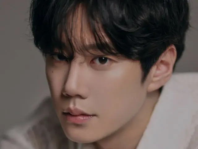 Lee JunYoung (UKISS Jun), hồ sơ mới được tiết lộ... Khí chất áp đảo