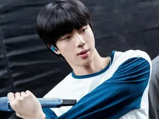 "BTS" JIN tung ảnh hậu trường từ chuyến lưu diễn của người hâm mộ... "Chạy đi, chụp ảnh Seokjin, tiếp theo là Nhật Bản"