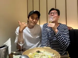 Song Seungho cảm ơn Kim Youngchul vì chiếc xe cà phê