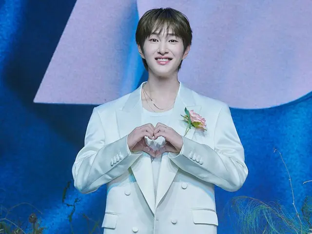 SHINee Onew, "Nhiều cảm xúc được thể hiện qua phần trăm"