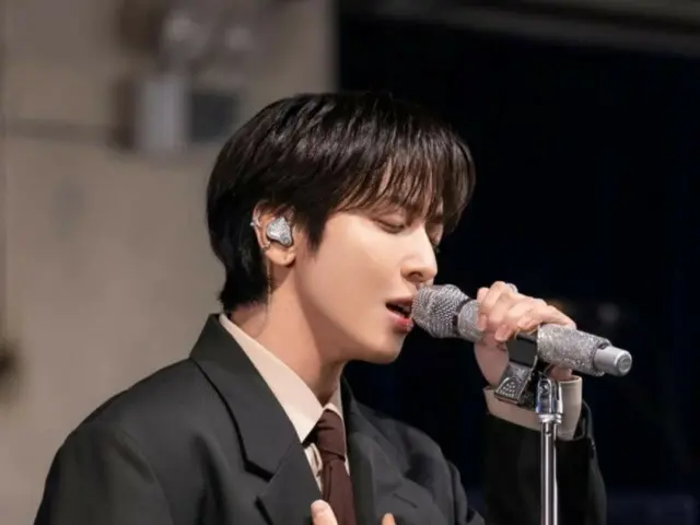 Jung Yong Hwa của CNBLUE, ngoại hình ấn tượng... "Tôi vẫn sống trong đêm này"