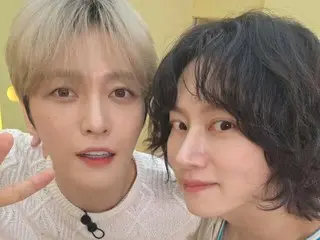 J-JUN và Hicheol (SUPER JUNIOR) trong một bức ảnh tuyệt đẹp... "Ngôi sao lớn của vũ trụ"