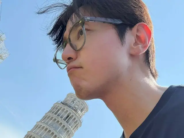 Nam diễn viên Kwon Yul chia sẻ những bức ảnh bạn trai trong chuyến đi đến Ý... Tỷ lệ hoàn hảo và gu thời trang