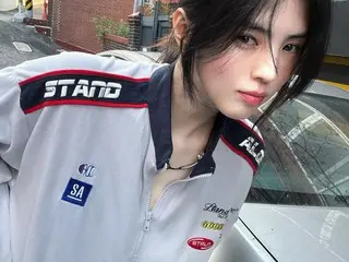 Nữ diễn viên Han So Hee ngồi trên xe tay ga với ánh mắt chết người... Trạng thái girl crush