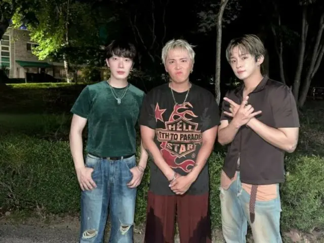 FTISLAND và JUMF xuất hiện... thổi bay cái nóng mùa hè