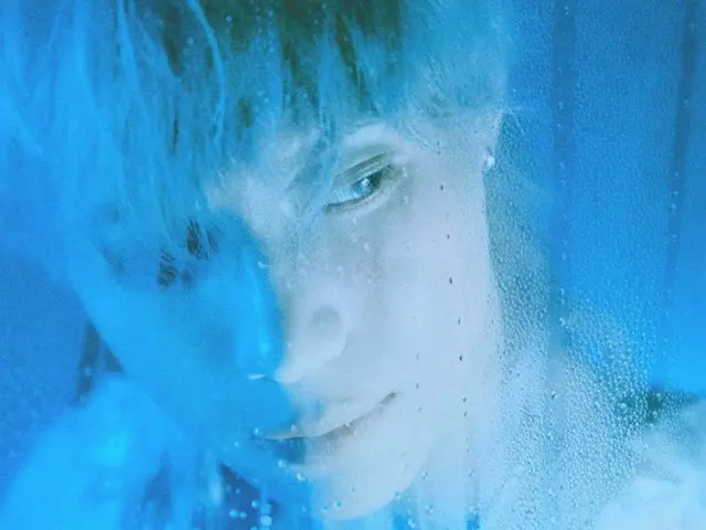 Taemin của SHINee phát hành ảnh concept phiên bản "WET" cho ca khúc mới "Veil"