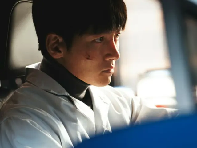 Nam diễn viên Ji Chang Wook tung ảnh tĩnh nhân vật trong "Fabricated City"... Dự đoán một nhân vật mới trong cuộc đời anh