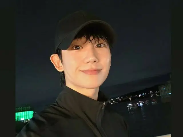 Diễn viên Jung HaeIn trông thật tươi tắn ngay cả sau khi chạy