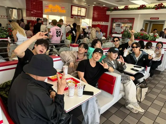 Lee Teuk của SUPER JUNIOR ăn hamburger mukbang với tất cả các thành viên ở Mexico