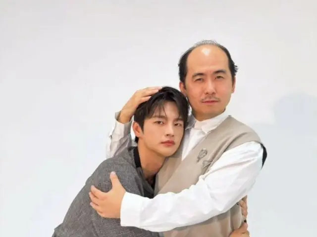 Seo In Gook chia sẻ một bức ảnh vui nhộn với Tsuyoshi Saito của Trendy Angel... "Có lẽ một ngày nào đó tôi sẽ có thể...?" (có kèm video)