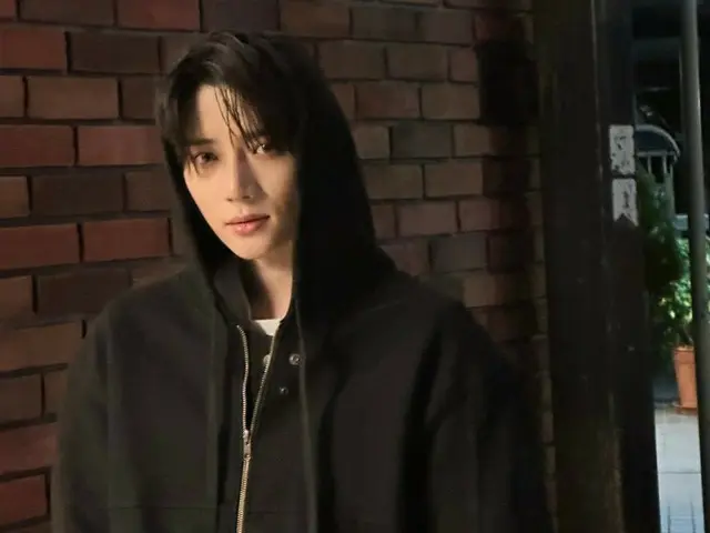 "TOMORROW X TOGETHER" BEOMGYU chia sẻ những bức ảnh gần đây của anh ấy khi đi dạo quanh Tokyo vào ban đêm