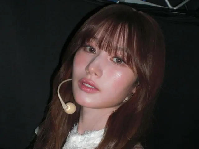 Sana của TWICE tiết lộ những bức ảnh hậu trường... Hình ảnh đẳng cấp AI