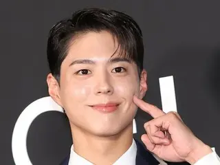 Ca sĩ RUI (Lee Seung Chul) khoe tình bạn với Park Bo Gum... Anh ấy đã mời anh ấy đóng vai chính trong vở nhạc kịch kỷ niệm 40 năm... (Rooftop Problem Children)