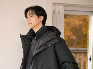 Lee Junho của 2PM toát lên vẻ quyến rũ trưởng thành trong phong cách thời trang đen đơn giản