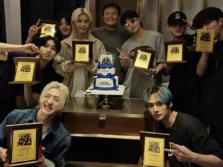 Stray Kids khoe khoang về số tiền họ nhận được từ JY Park (Park Jinyoung)... "Họ có thể khoe khoang về điều đó suốt quãng đời còn lại"