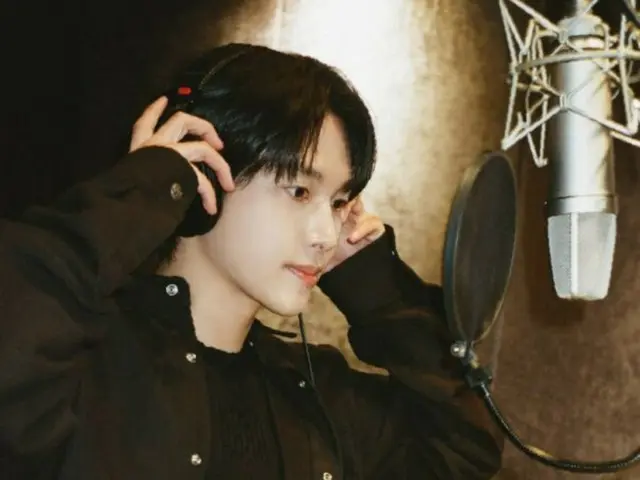 Yim Siwan tiết lộ cảnh quay thu âm cho mini album đầu tay "The Reason"