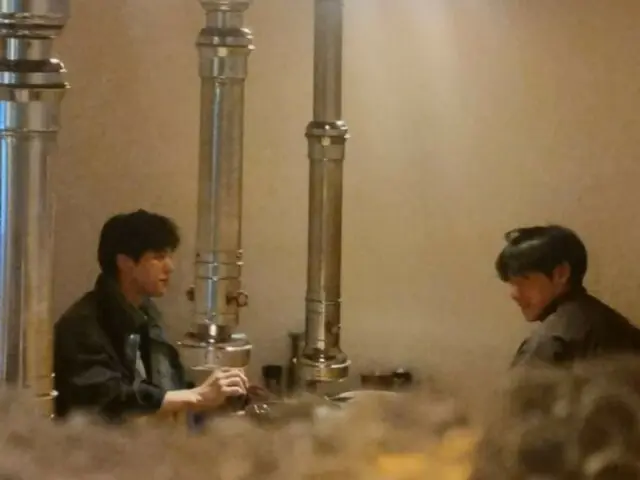 BTS V và Song Kang tại nhà hàng yakiniku? ... Việc nhìn thấy đang có xu hướng