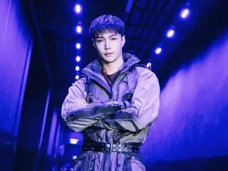 Lay của EXO bất ngờ thông báo anh sẽ không tham dự buổi gặp gỡ người hâm mộ vào ngày hôm đó... vì "tình huống bất khả kháng".